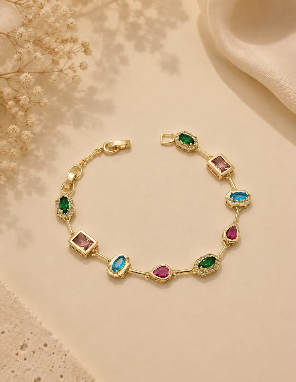 Pulseira Vivaire — elos com pedras coloridas geométricas banhada a ouro 18K